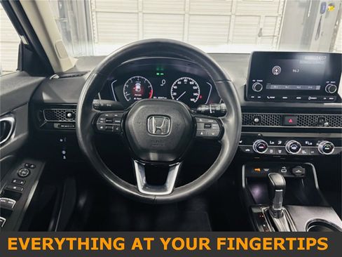 Used 2023 Honda Civic EX-L image 5