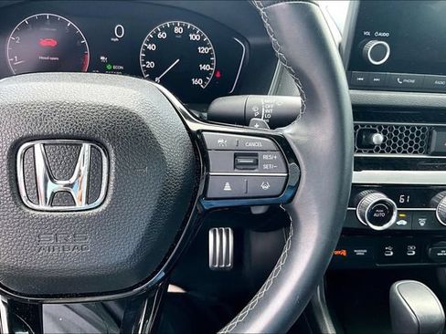 Used 2025 Honda Civic Sport image 11
