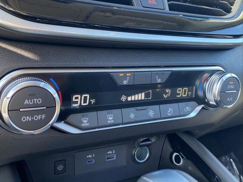 New 2025 Nissan Altima 2.5 SR w/ SR Premium Package image 18