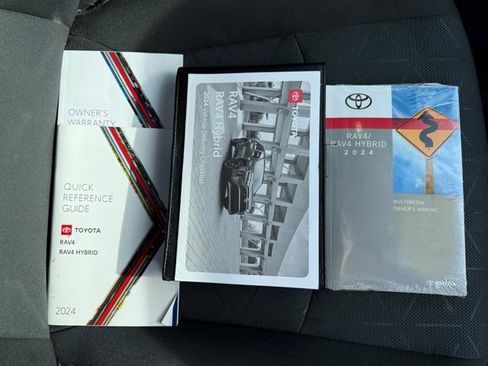 Used 2024 Toyota RAV4 XLE w/ Convenience Package image 35