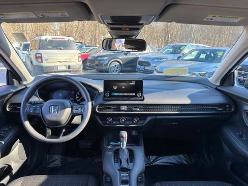 Certified 2025 Honda HR-V LX image 34