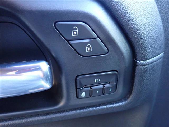 Used 2020 Chevrolet Silverado 1500 LTZ AWD/4WD image 12