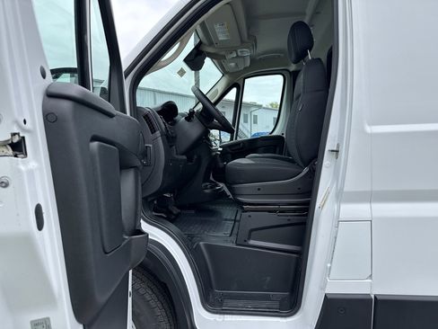 New 2026 RAM ProMaster 2500 w/ Advanced Safety Group FWD image 5