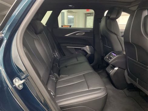 Certified 2025 Cadillac Lyriq Luxury image 18