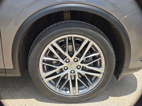 Used 2023 Acura MDX SH-AWD w/ Advance Package image 29