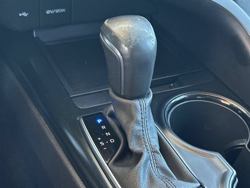 Certified 2020 Toyota Camry SE w/ Carpet Mat Package FWD image 23
