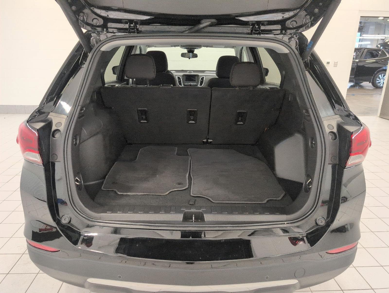 Used 2024 Chevrolet Equinox LT AWD/4WD image 15