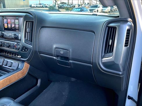 Used 2019 Chevrolet Silverado 2500 LTZ w/ Duramax Plus Package image 18