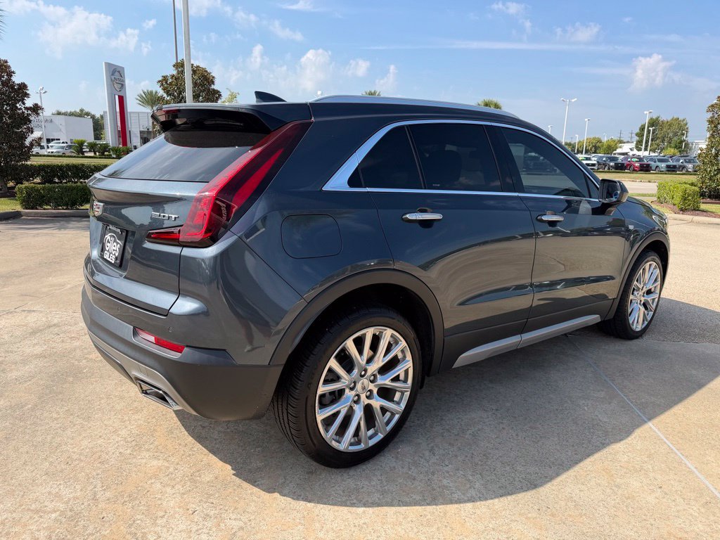 Used 2019 Cadillac XT4 Premium Luxury w/ LPO, Radiant Package FWD image 5