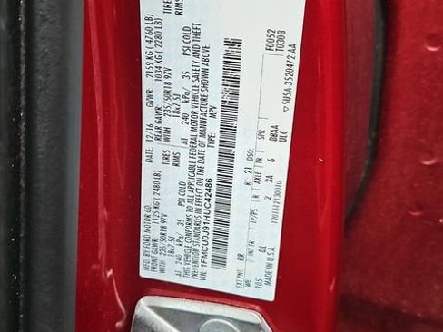 Used 2017 Ford Escape Titanium image 13