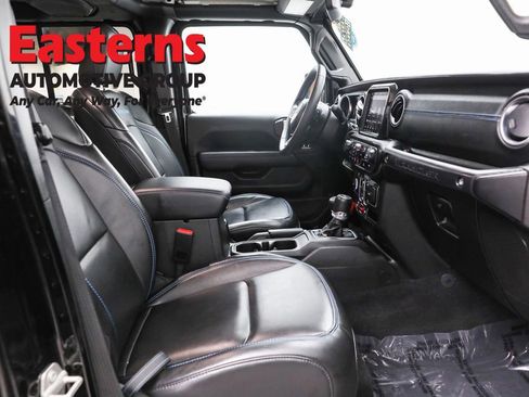 Used 2023 Jeep Wrangler Unlimited Rubicon 4xe image 25