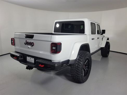 Used 2025 Jeep Gladiator Rubicon image 4