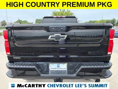Used 2025 Chevrolet Silverado 2500 High Country w/ High Country Premium Package AWD/4WD image 14