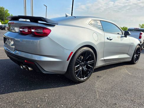Used 2023 Chevrolet Camaro LT RWD image 7
