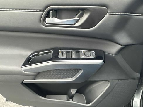 New 2025 Nissan Pathfinder SL image 22