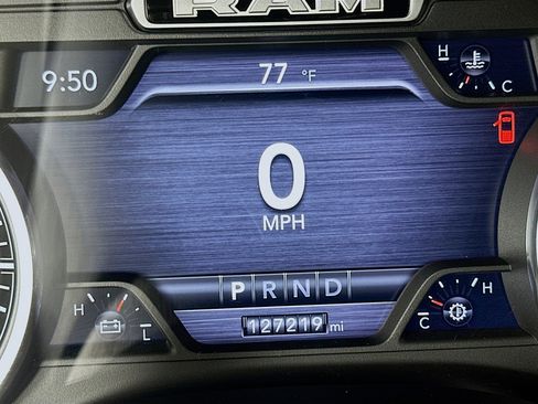 Used 2019 RAM 1500 Laramie RWD image 19