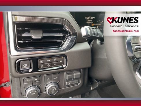 New 2026 GMC Yukon XL Elevation image 31