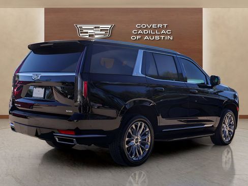 Used 2022 Cadillac Escalade Premium Luxury image 4