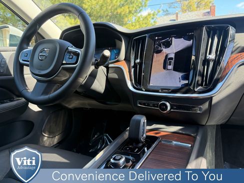 Certified 2025 Volvo V60 B5 Cross Country Plus AWD/4WD image 32