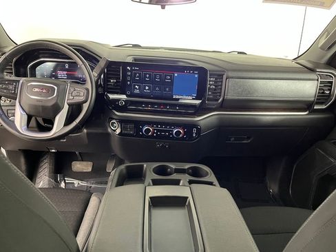 Used 2024 GMC Sierra 1500 SLE w/ X31 Off-Road Package image 18