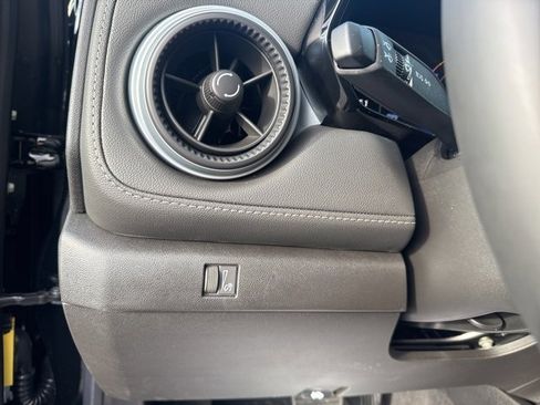 New 2026 Chevrolet Colorado LT image 19