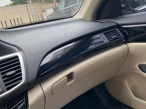 Used 2017 Honda Accord LX image 26