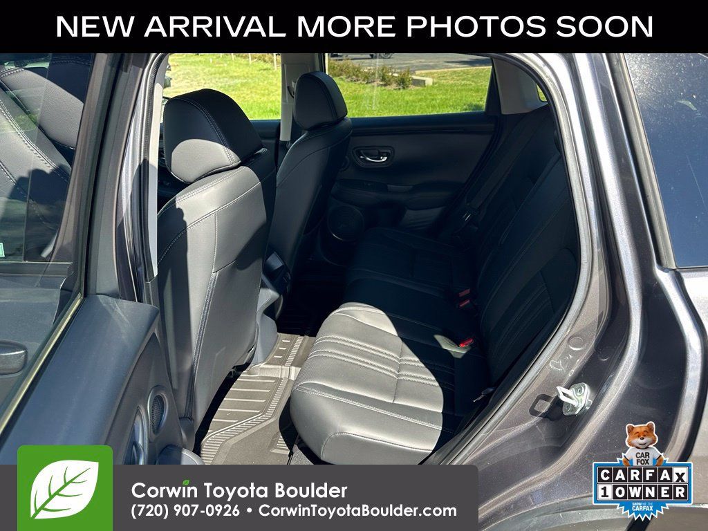 Used 2024 Honda HR-V EX-L image 10