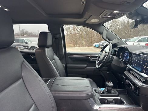 Used 2023 Chevrolet Silverado 1500 LTZ w/ LTZ Premium Package image 14