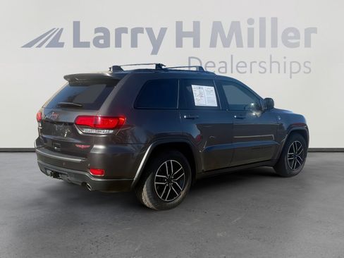 Used 2020 Jeep Grand Cherokee Trailhawk image 6