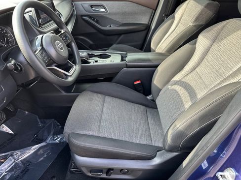 Certified 2021 Nissan Rogue SV image 9