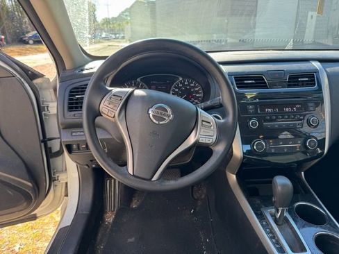 Used 2014 Nissan Altima 2.5 S image 13