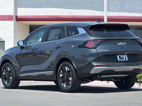 New 2026 Kia Sportage LX FWD image 6