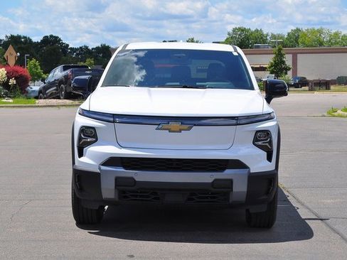New 2025 Chevrolet Silverado EV LT image 6