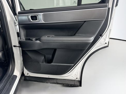Used 2026 Hyundai Santa Fe SEL FWD image 32