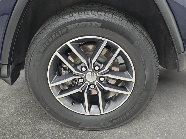 Used 2017 Jeep Grand Cherokee Limited AWD/4WD image 31
