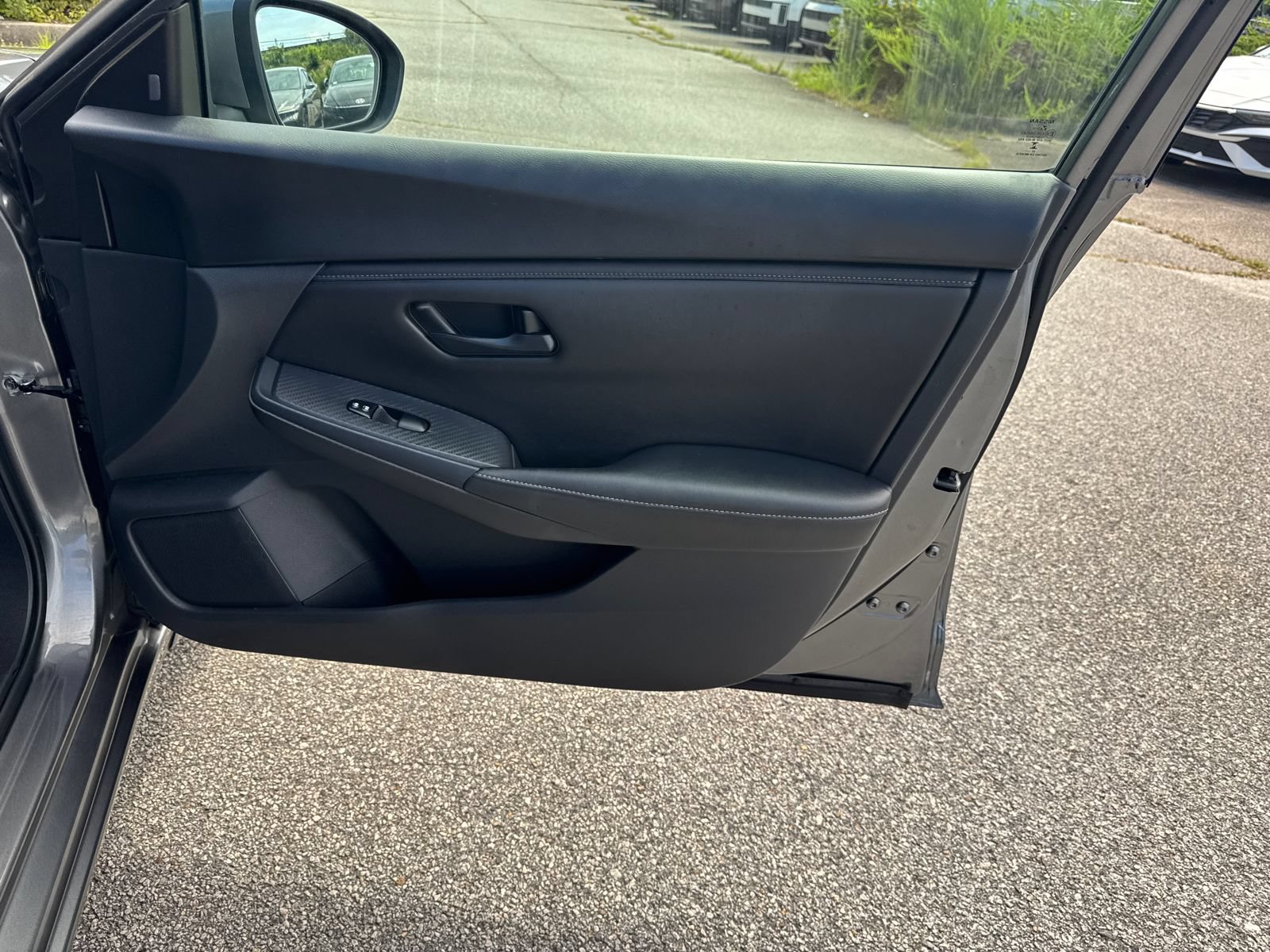 Used 2024 Nissan Sentra S FWD image 14