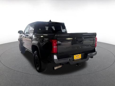Used 2024 Toyota Tacoma TRD Off-Road AWD/4WD image 8