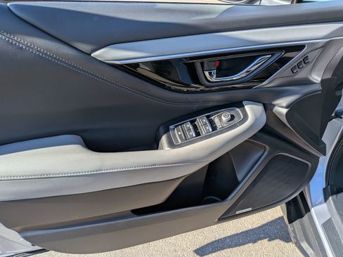 Certified 2025 Subaru Outback Limited image 8