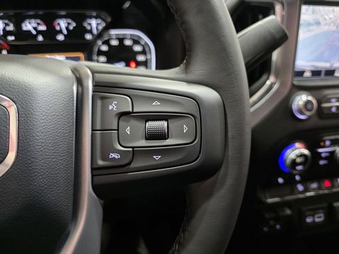 Used 2022 GMC Sierra 1500 SLT image 26