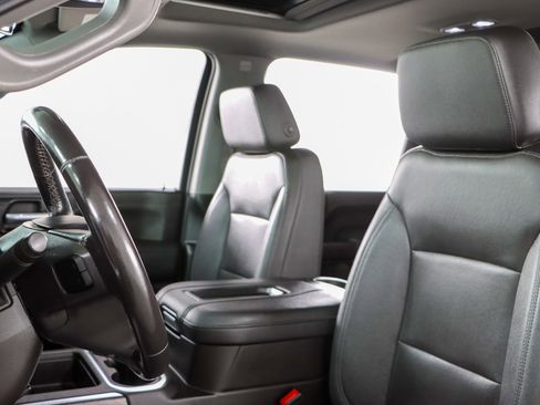 Used 2022 Chevrolet Silverado 2500 LTZ w/ LTZ Plus Package image 26