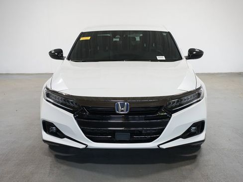 Used 2022 Honda Accord Sport image 2