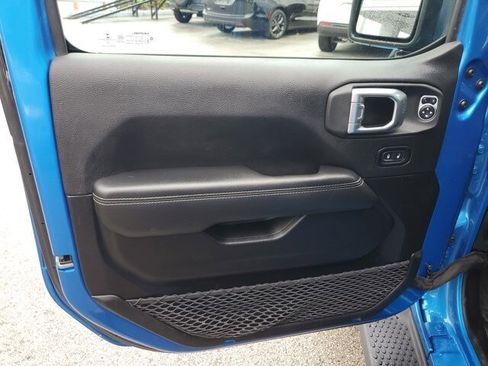 Used 2022 Jeep Wrangler Unlimited Sahara w/ Safety Group image 20