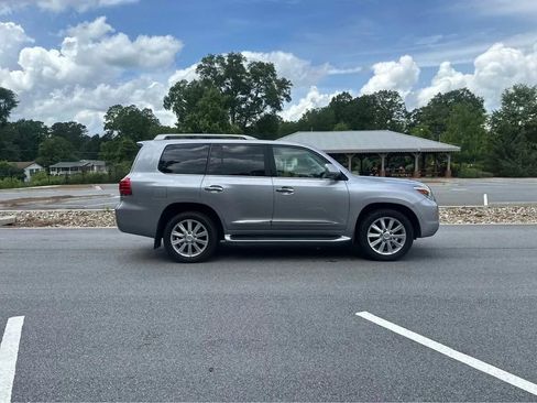 Used 2009 Lexus LX 570 4WD image 4