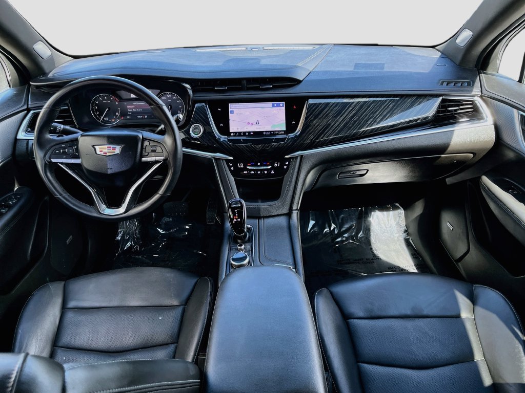 Used 2024 Cadillac XT6 Premium Luxury w/ LPO, Floor Liner Package AWD/4WD image 24