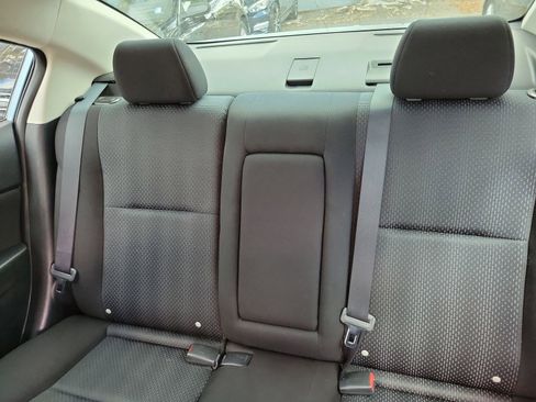 Used 2010 MAZDA MAZDA3 i Touring FWD image 11