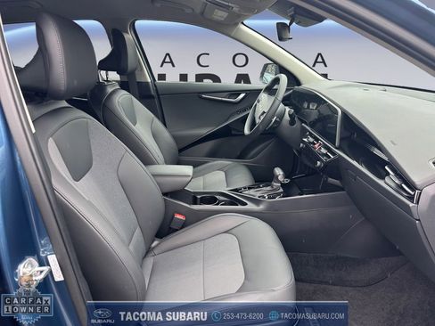 Used 2024 Kia Niro EX image 17