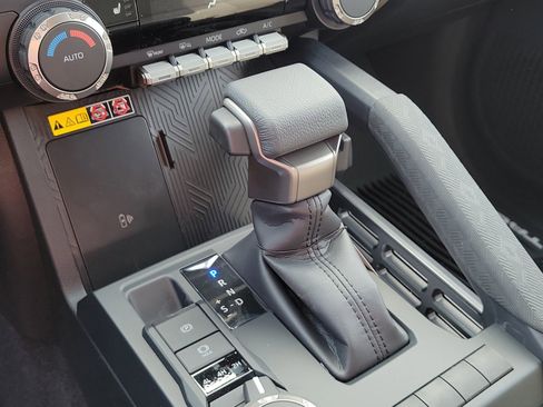 New 2026 Toyota Tacoma SR5 AWD/4WD image 33