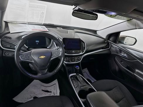 Used 2017 Chevrolet Volt LT w/ Comfort Package image 26