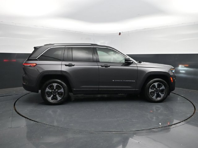 Used 2024 Jeep Grand Cherokee Limited 4xe AWD/4WD image 10