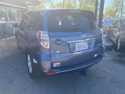 Used 2013 Toyota RAV4 EV image 15